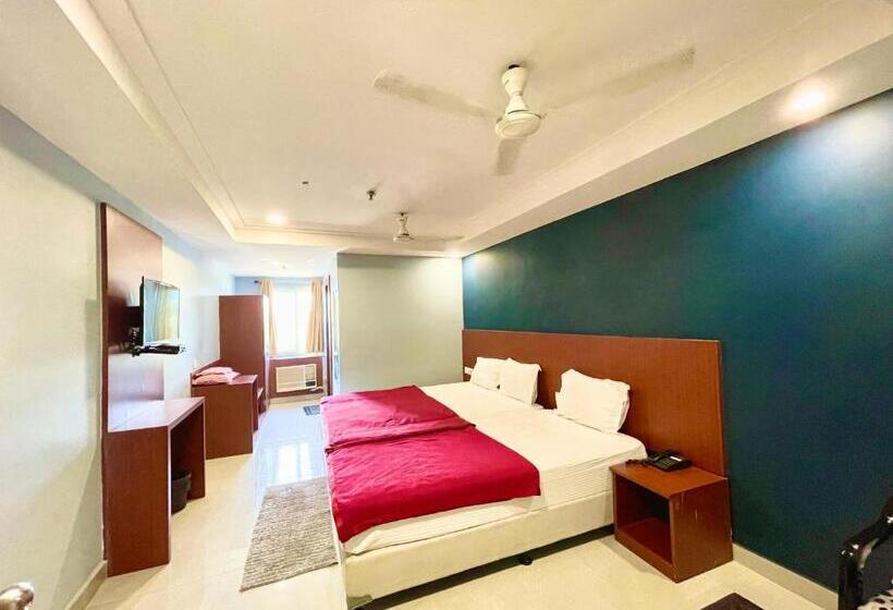 Janaki Pride, Puri Fully Air Conditioned Hotel Spacious Room With Lift And Parking Facility