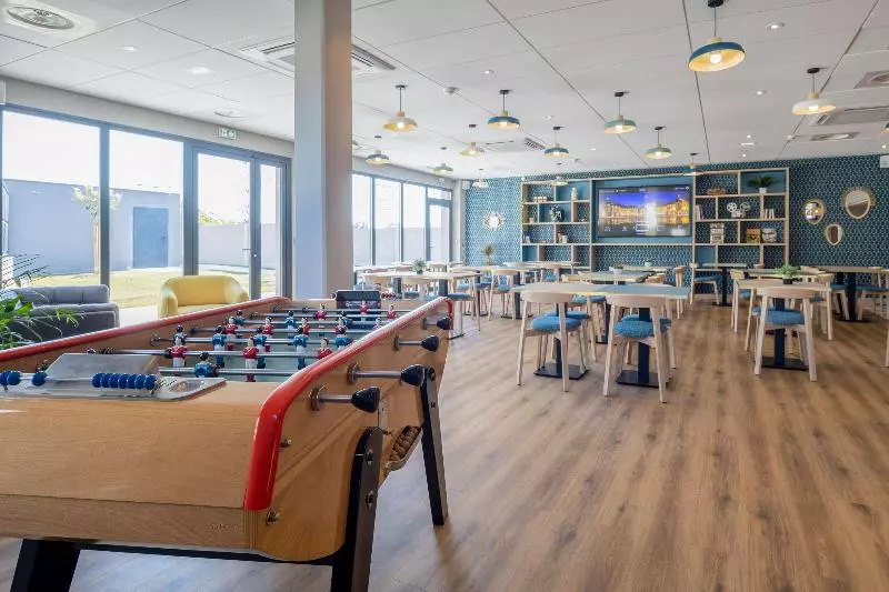 ホテル Kyriad Bordeaux Nord Sainte Eulalie