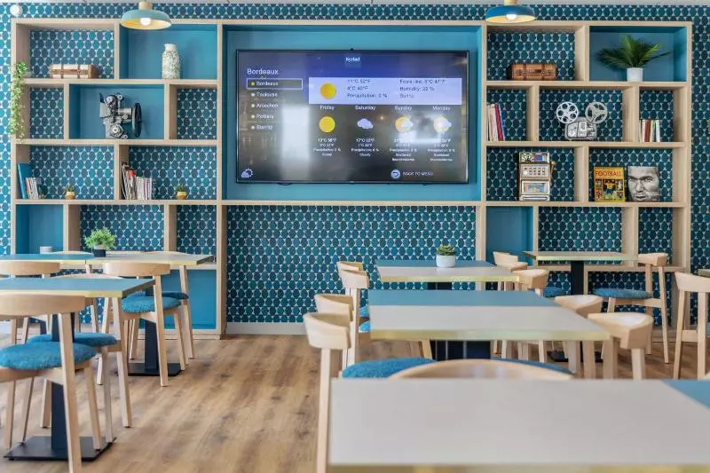 ホテル Kyriad Bordeaux Nord Sainte Eulalie