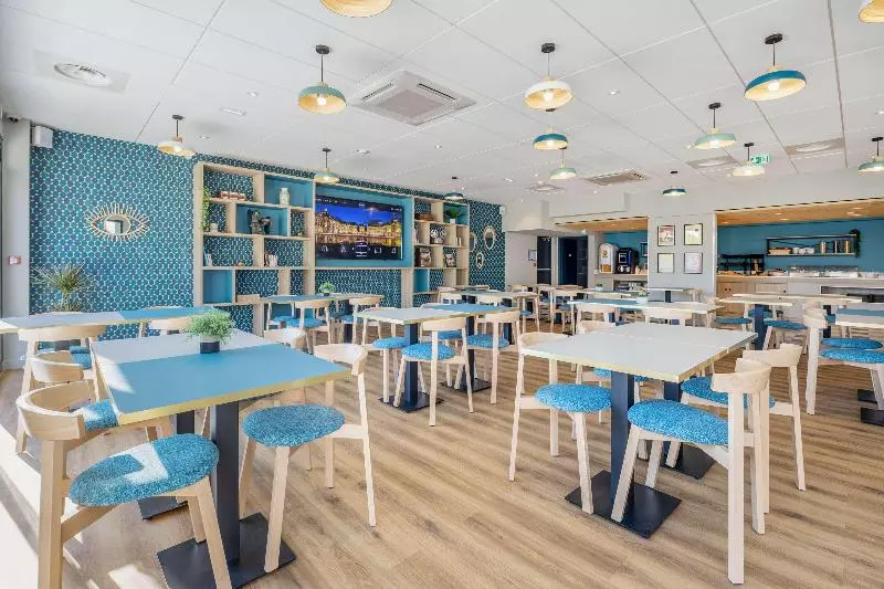 ホテル Kyriad Bordeaux Nord Sainte Eulalie