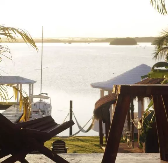 Hotelli Tropic Bacalar