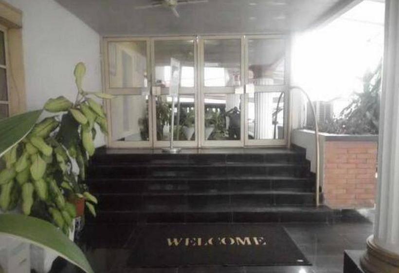 پانسیون White House S