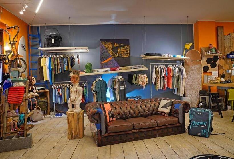 Общежитие La Locanda Campione Del Garda