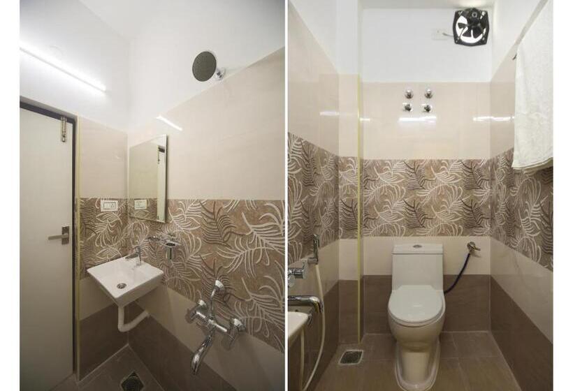 Отель Balaji Residency