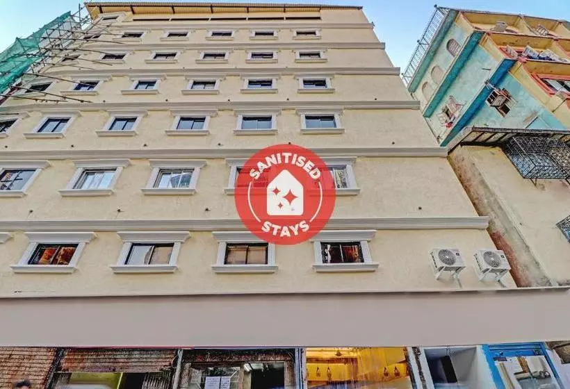Capital O 79228 Hotel Peninsula Suites