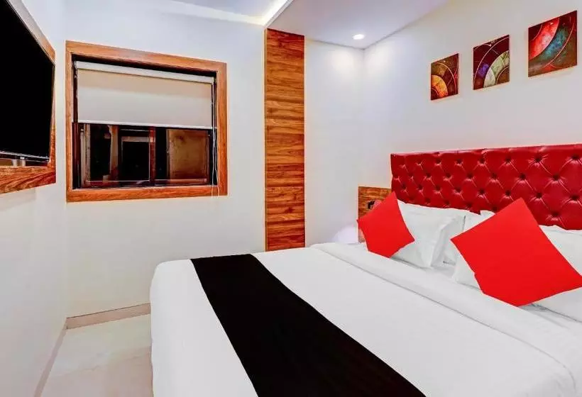 Capital O 79228 Hotel Peninsula Suites