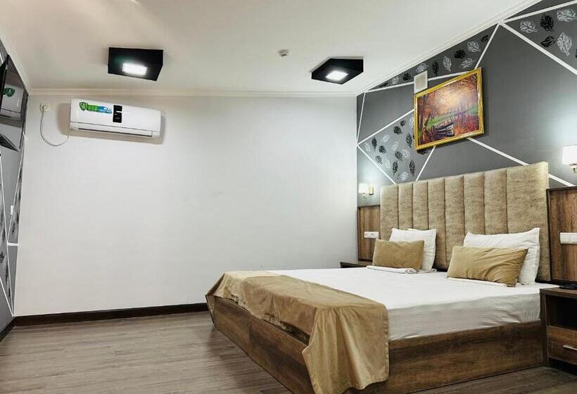 Szálloda Grand Art Premium