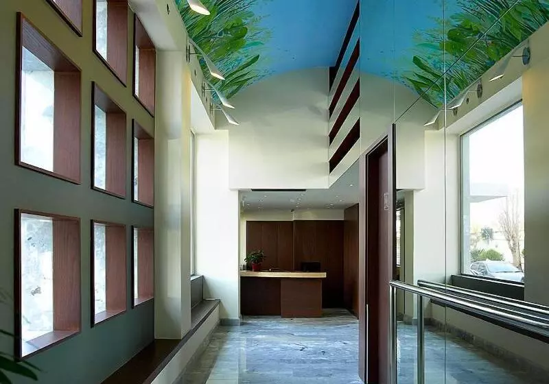 هتل Lato Annex Boutique Rooms