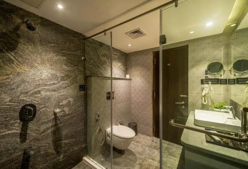 Olive Hotel Mg Road Dunsvirk Inn By Embassy Group