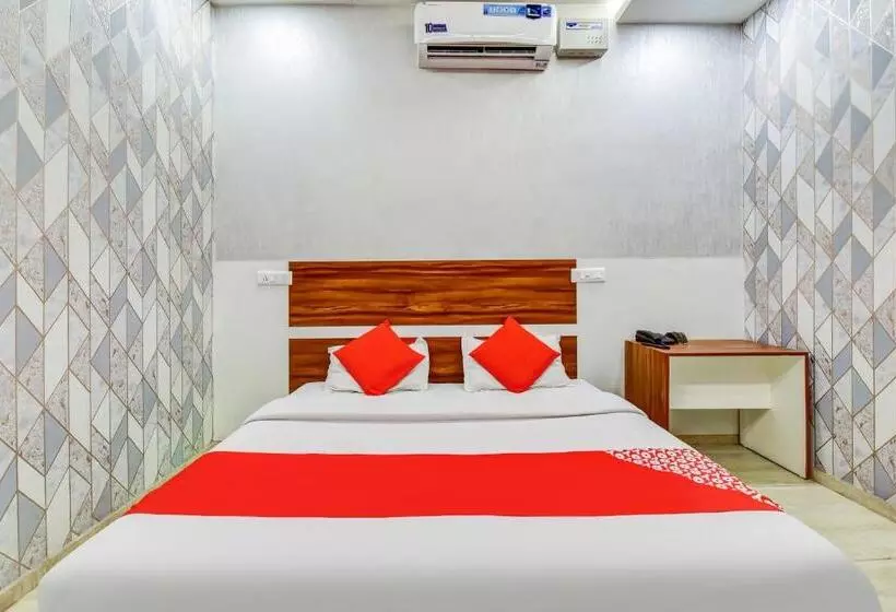 Hotelli Oyo 79224  Shubh