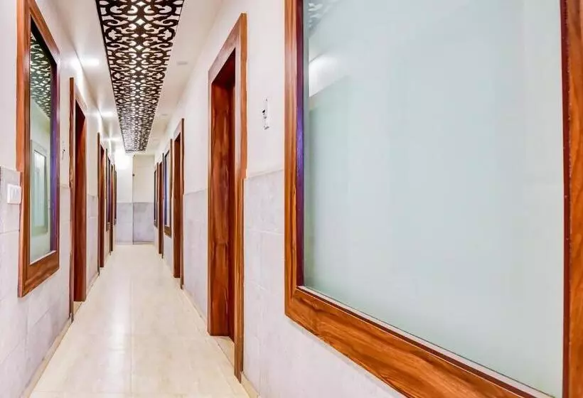 Hotelli Oyo 79224  Shubh