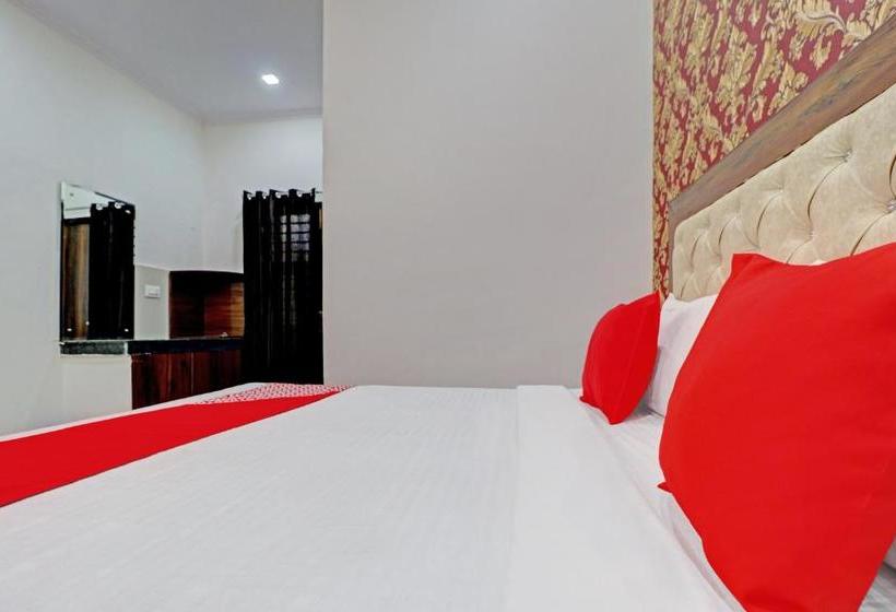 فندق Oyo 79364  Moon Light