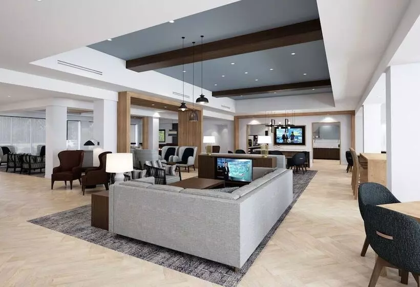 Hotelli Staybridge Suites Charlotte – Tyvola By Ihg