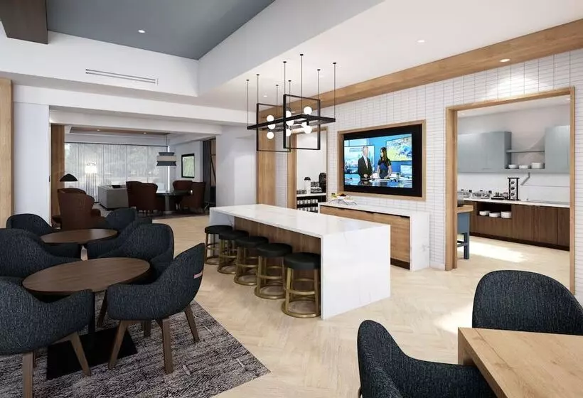 Hotelli Staybridge Suites Charlotte – Tyvola By Ihg