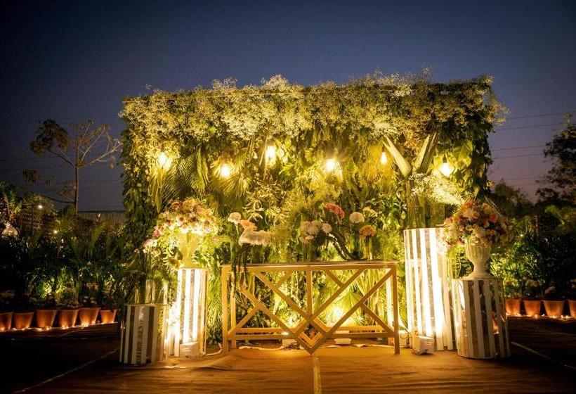 בית מלון כפרי The Royal Hills  And Resort