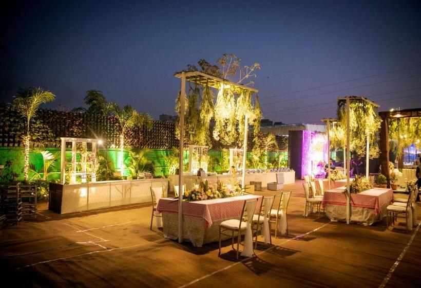 בית מלון כפרי The Royal Hills  And Resort