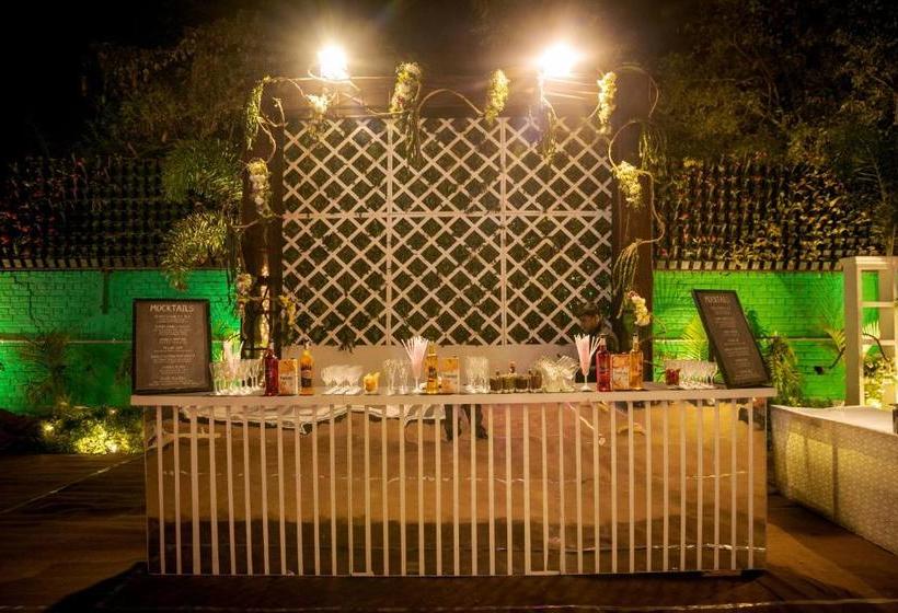 בית מלון כפרי The Royal Hills  And Resort