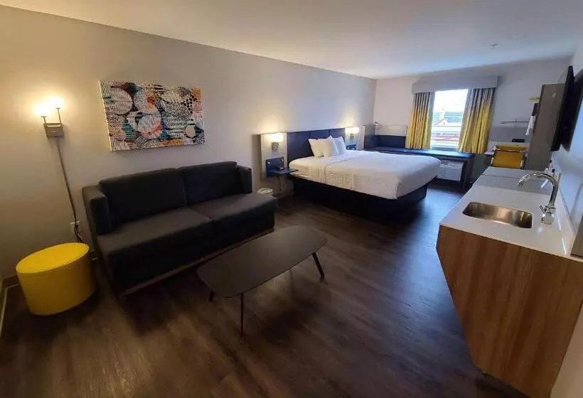 Microtel Inn & Suites By Wyndham Milford