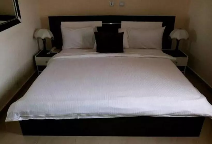 پانسیون Kim Royal Hotel And Suites