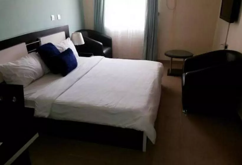 پانسیون Kim Royal Hotel And Suites