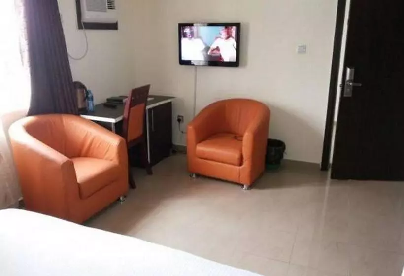 پانسیون Kim Royal Hotel And Suites