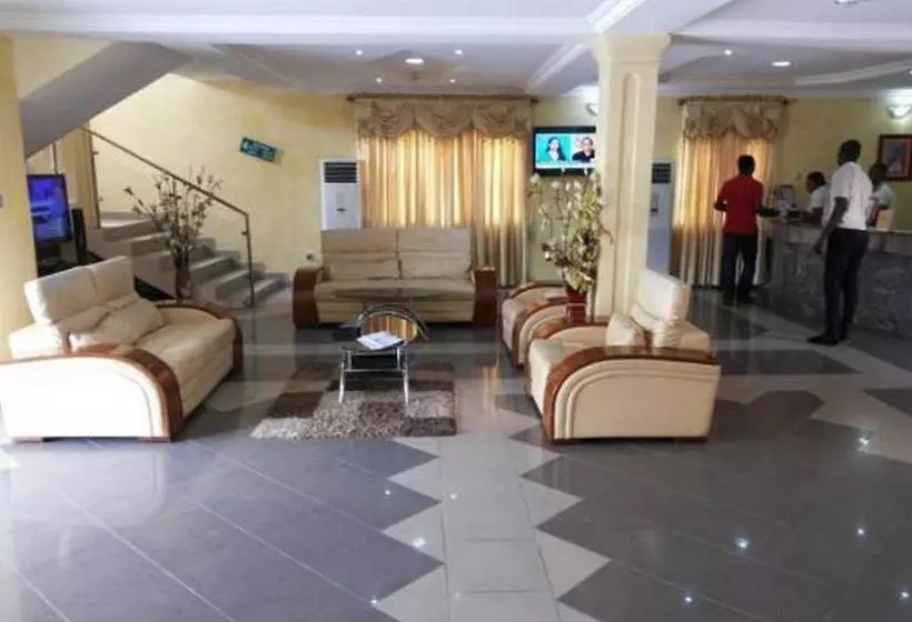 پانسیون Kim Royal Hotel And Suites