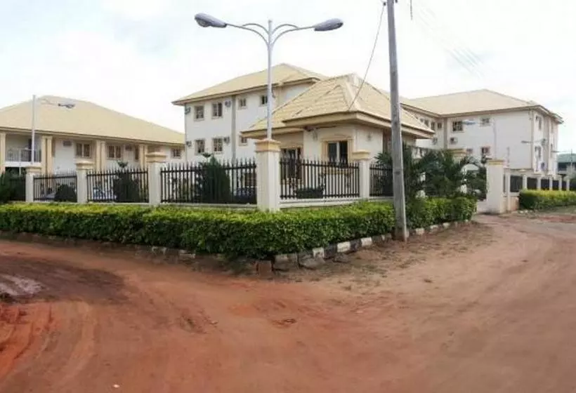 پانسیون Kim Royal Hotel And Suites