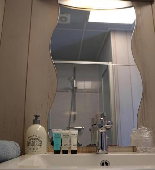 تختخواب و صبحانه A Casa Radici