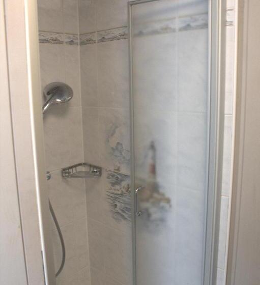 تختخواب و صبحانه A Casa Radici