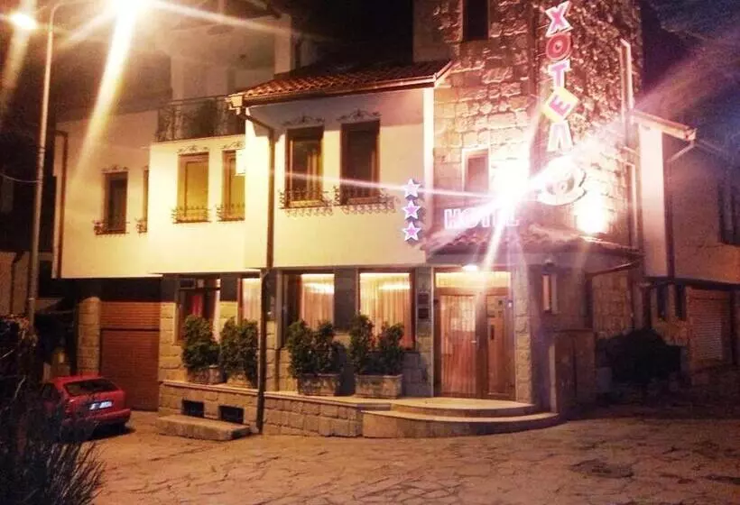 Family Hotel Silvestar