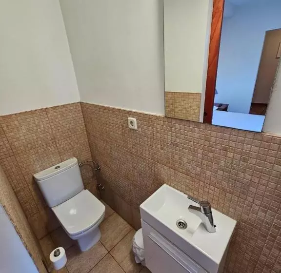 Hostal Jp Y Estudios