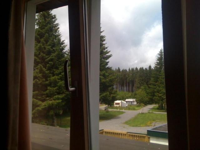 هتل Aux Massotais