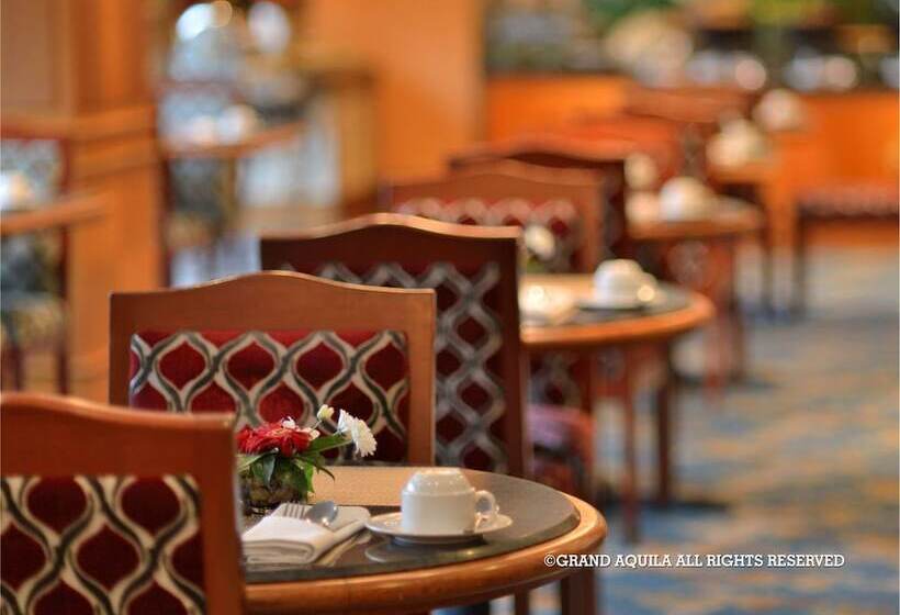 בית מלון כפרי Grand Aquila