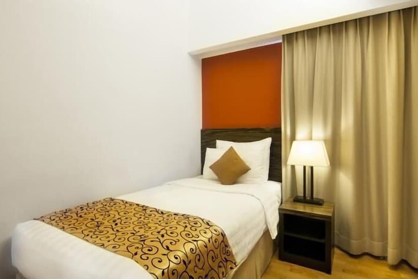 בית מלון כפרי Grand Dafam Braga Bandung