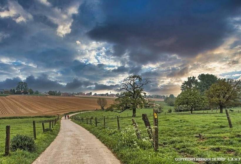 בית מלון כפרי Horenbecca Bistro & Wellness