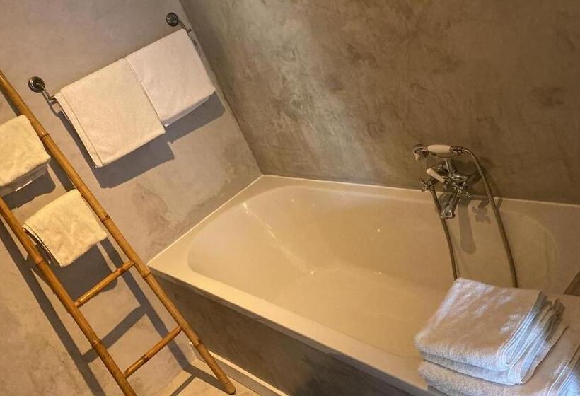 בית מלון כפרי Horenbecca Bistro & Wellness