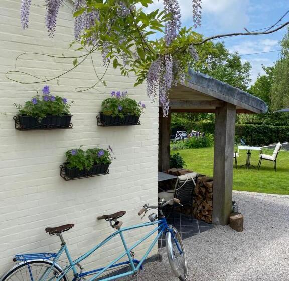 בית מלון כפרי Horenbecca Bistro & Wellness