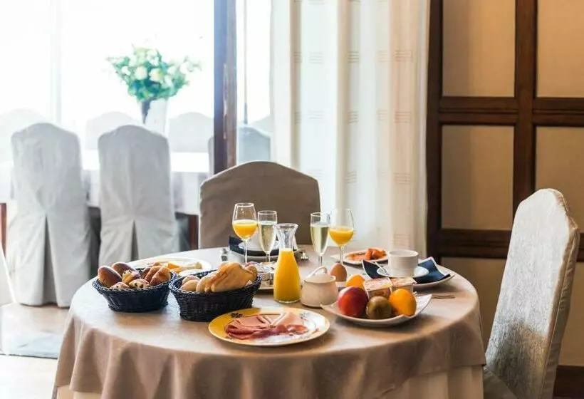 ホテル Hostellerie Lou Pahou