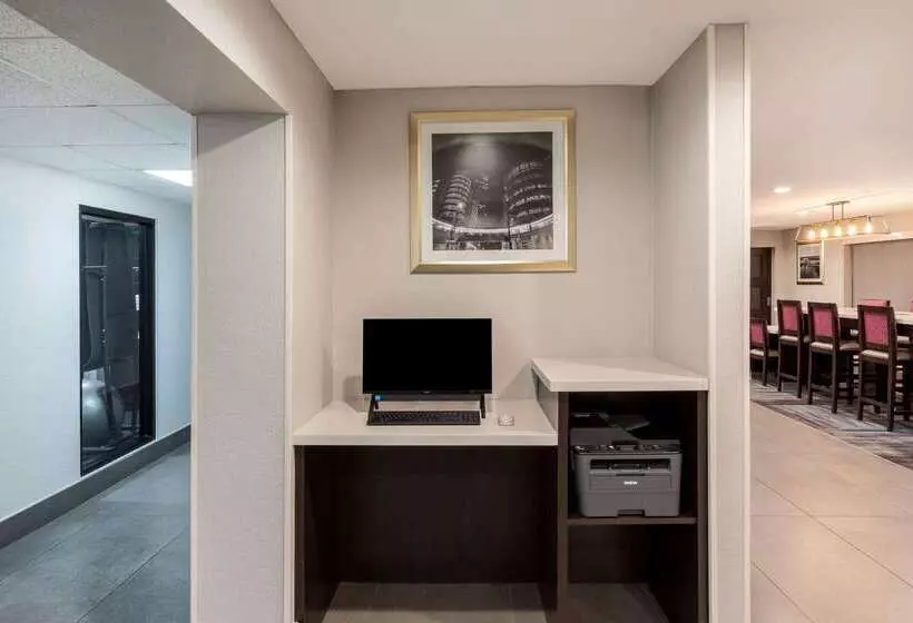 Hotel La Quinta By Wyndham Houston Nw Brookhollow