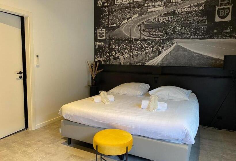 فندق La Reine Hôtel, City Centre