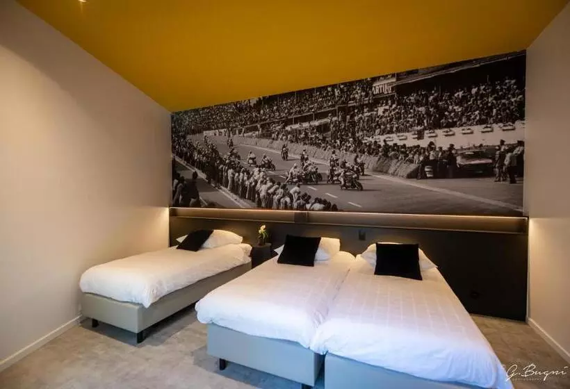 Отель La Reine Hôtel, City Centre