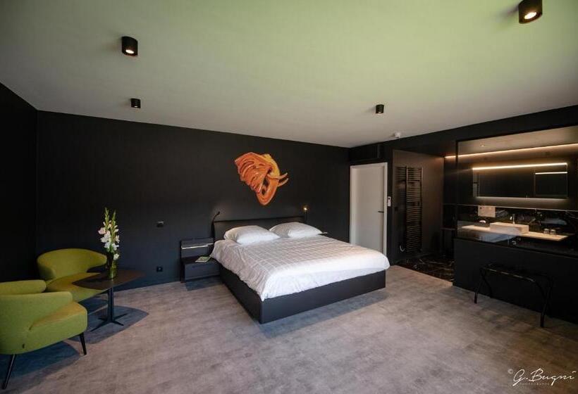 فندق La Reine Hôtel, City Centre