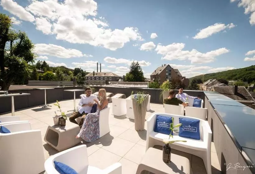 Отель La Reine Hôtel, City Centre