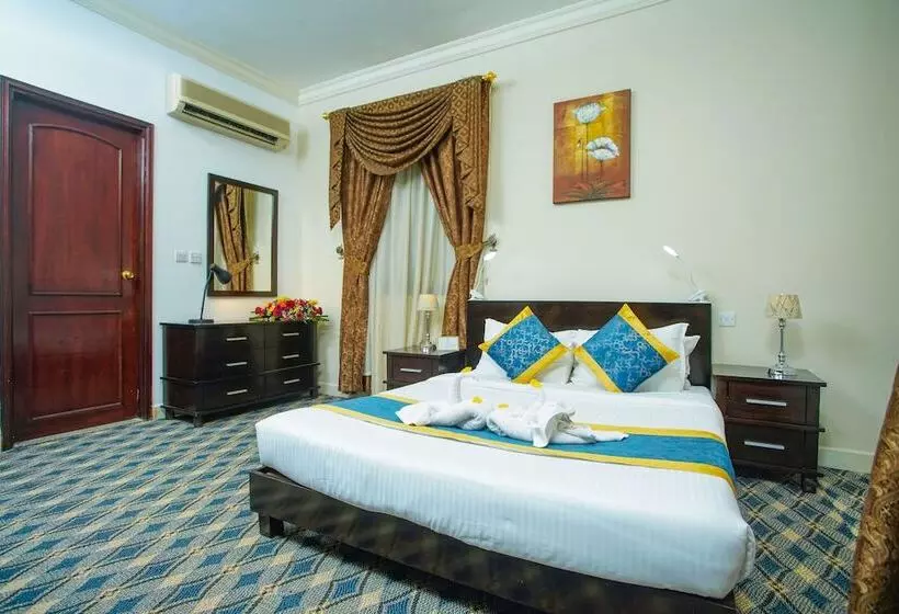 هتل La Villa Palace