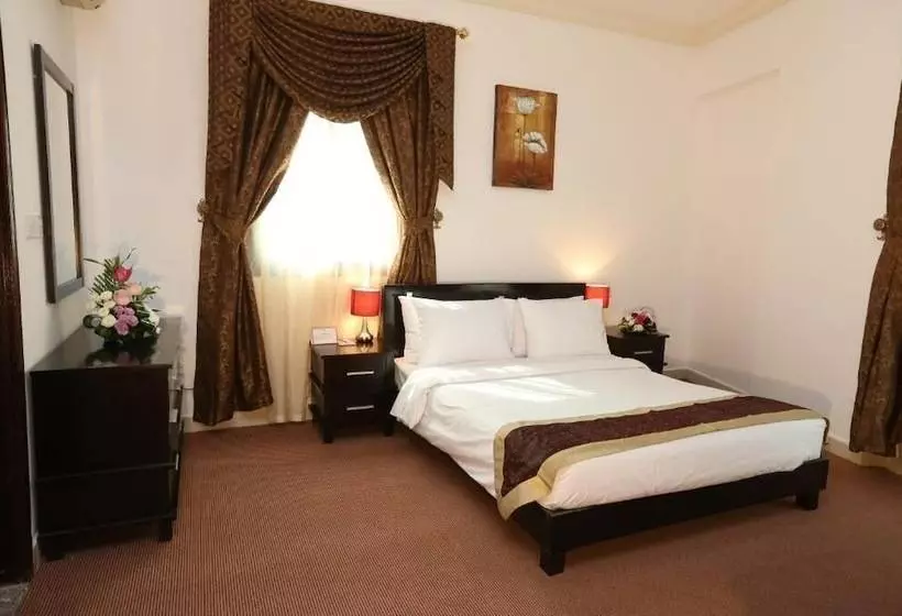 هتل La Villa Palace