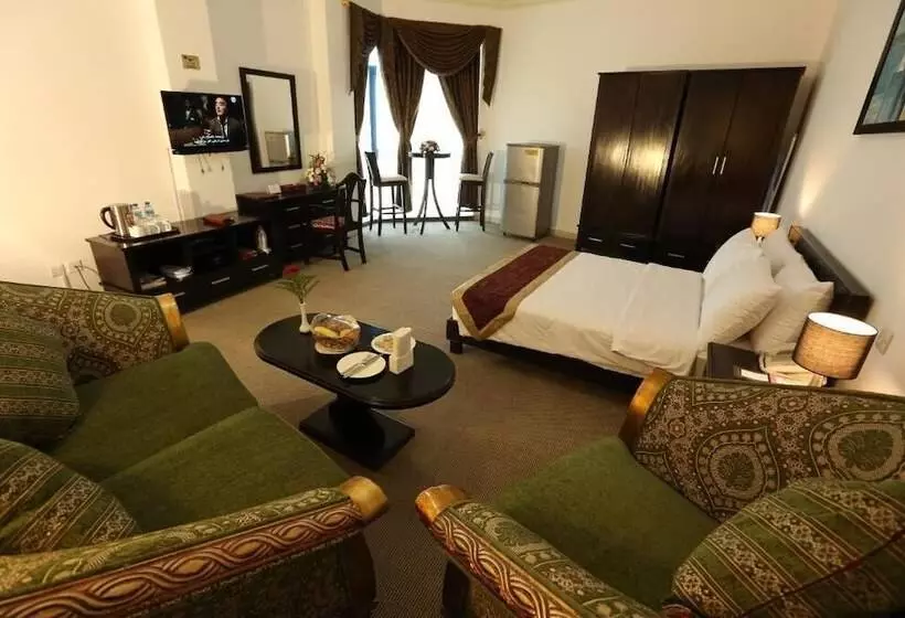 هتل La Villa Palace