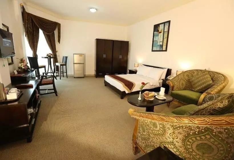 هتل La Villa Palace