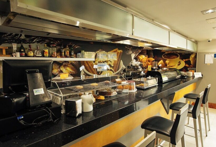 Отель Montedobra