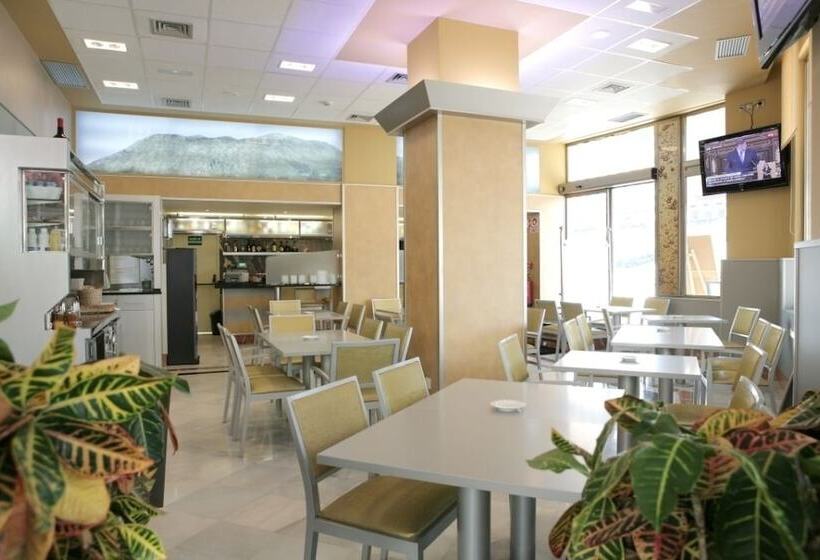 Отель Montedobra