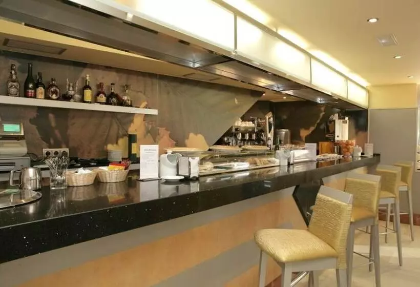 ホテル Montedobra